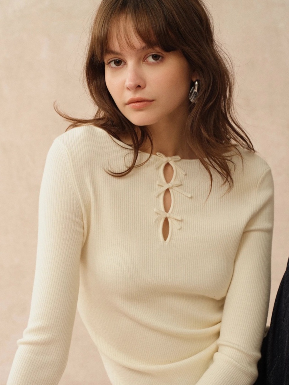 Fabrique Eden White Bow Tie Long Sleeve Top in Merino Wool, Size S